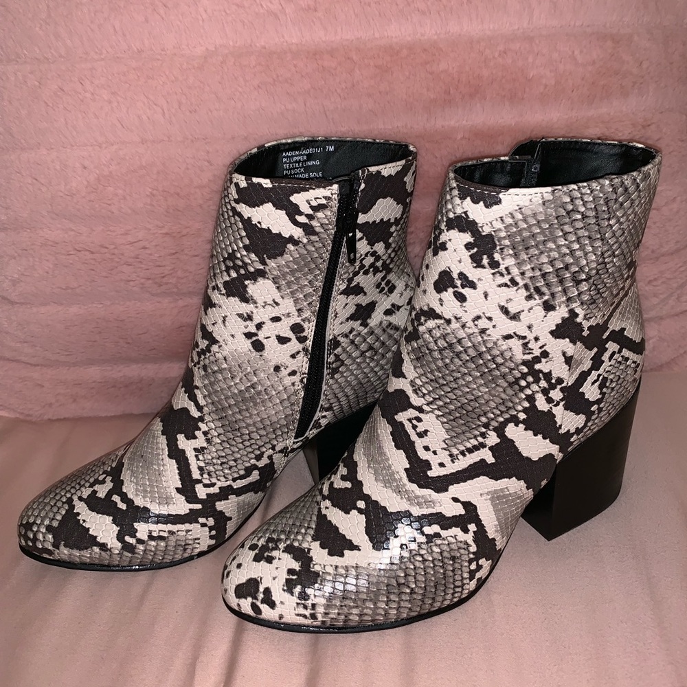 Madden girl snake skin booties!
